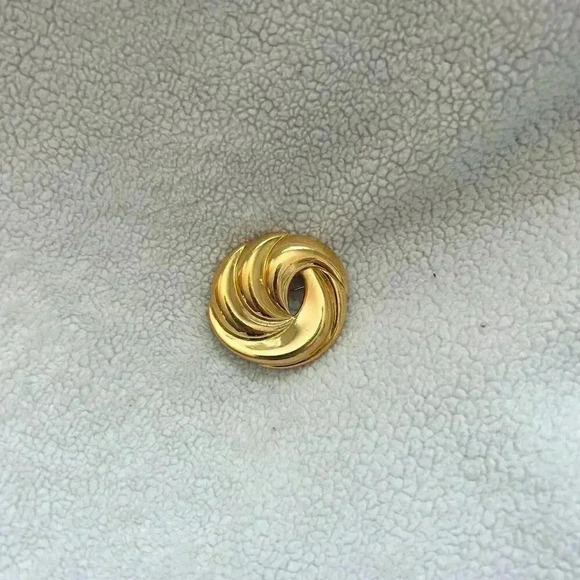 Vintage Gold Tone Napier Swirl Brooch Pin - Picture 1 of 3